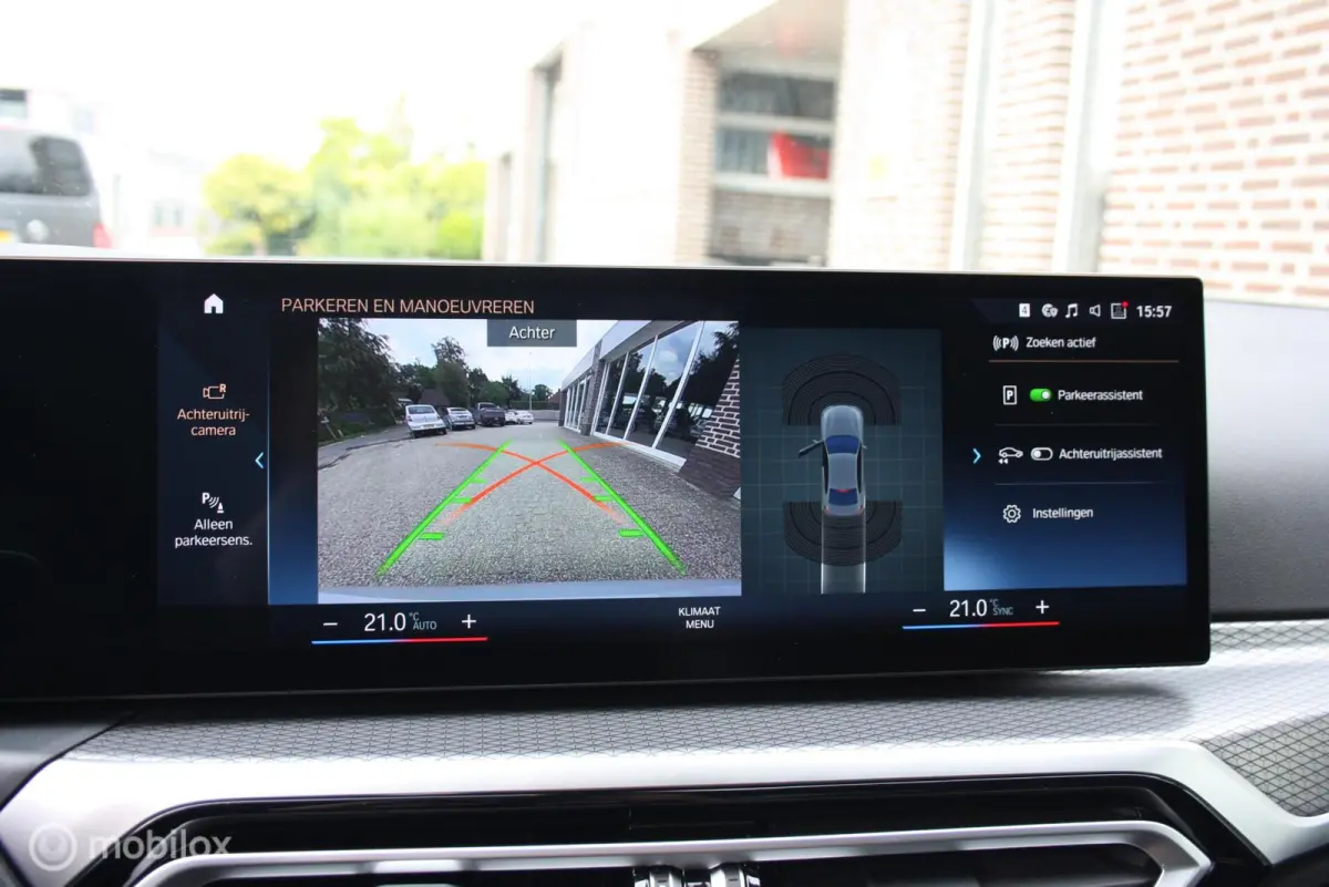 330i M-Sport, curved, carplay, brooklyn