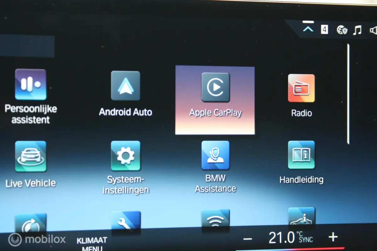 330i M-Sport, curved, carplay, brooklyn