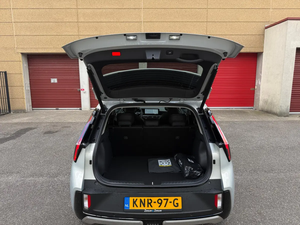 1.6i Hybrid DynamicPlusLine | FACELIFT | Harman Kardon | Schuif/kanteldak | Metallic lak | Led verlichting | Fabrieksgarantie t/m 1-7-2033 +3x 1 jaar* | NAP