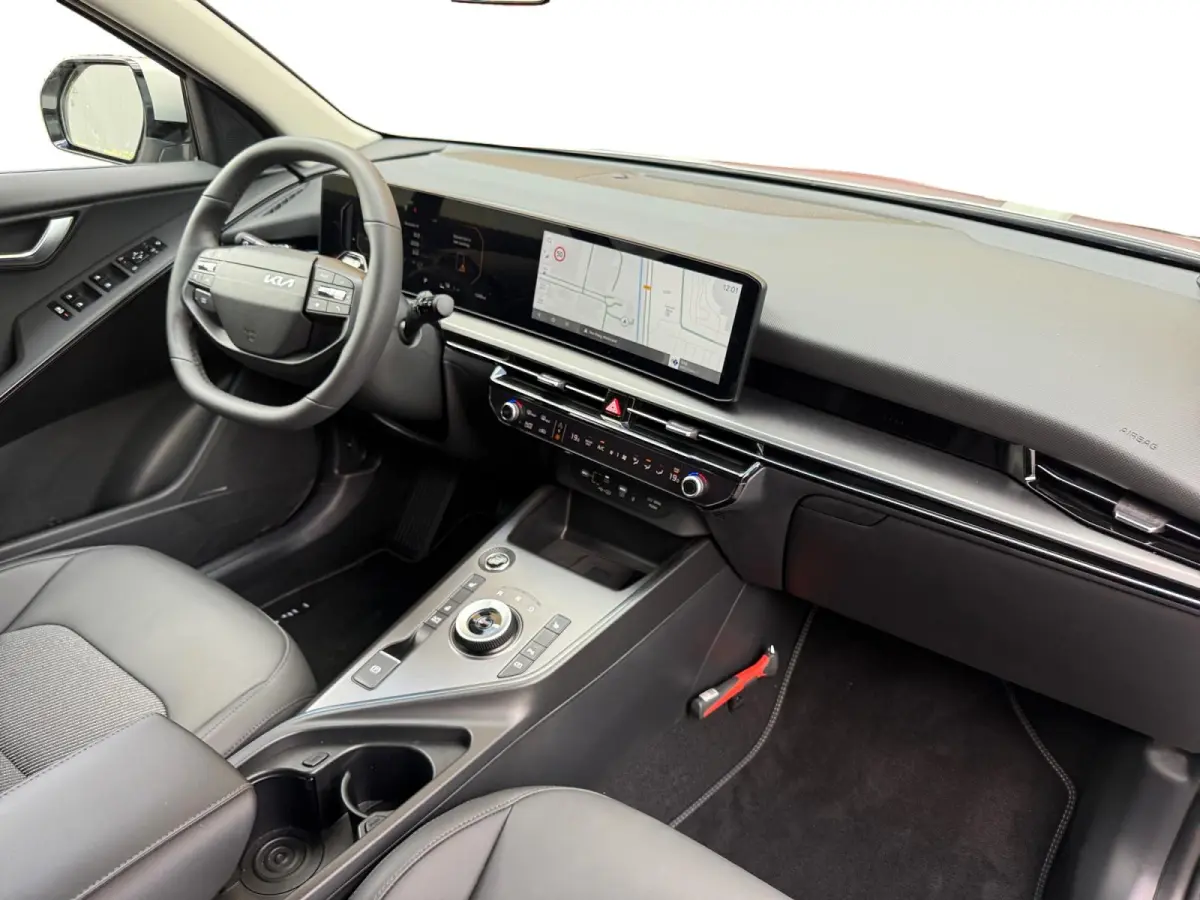 1.6i Hybrid DynamicPlusLine | FACELIFT | Harman Kardon | Schuif/kanteldak | Metallic lak | Led verlichting | Fabrieksgarantie t/m 1-7-2033 +3x 1 jaar* | NAP