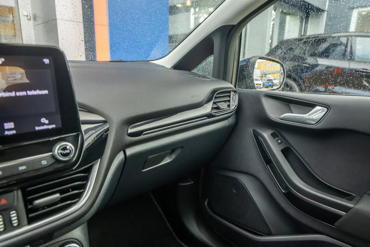 1.0 EcoBoost Titanium | Apple Carplay/Android Auto | Cruise Control | Climate Control | Airco (automatisch) | Apple Carplay/Android Auto|telefoonintegratie premium | Cruise control