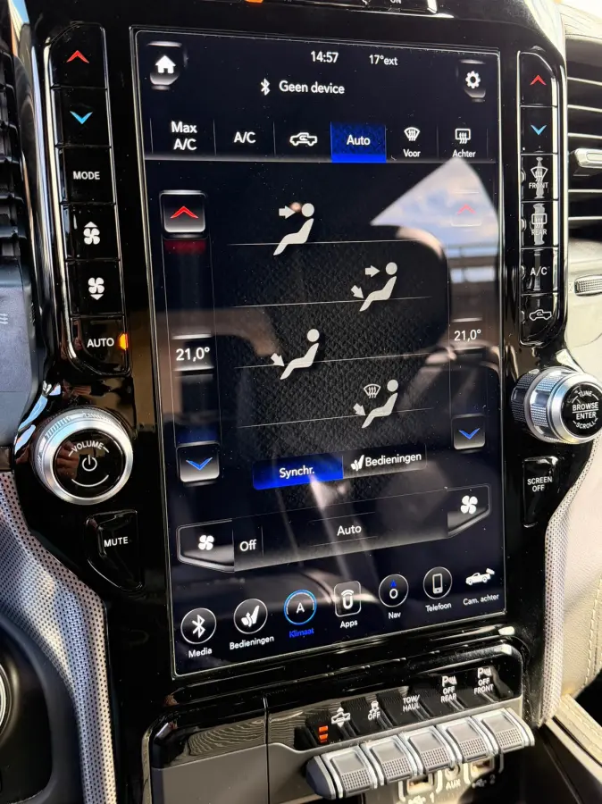1500 5.7 V8 4x4 Crew Cab Limited , WIDE BODY , FUSION FORGED , BOMVOLL!!!!