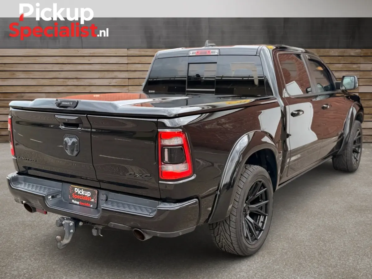 1500 5.7 V8 4x4 Crew Cab Limited , WIDE BODY , FUSION FORGED , BOMVOLL!!!!
