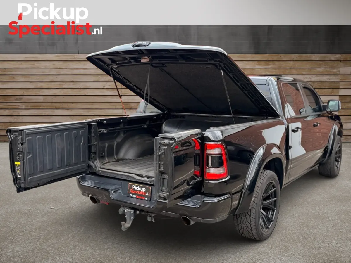 1500 5.7 V8 4x4 Crew Cab Limited , WIDE BODY , FUSION FORGED , BOMVOLL!!!!