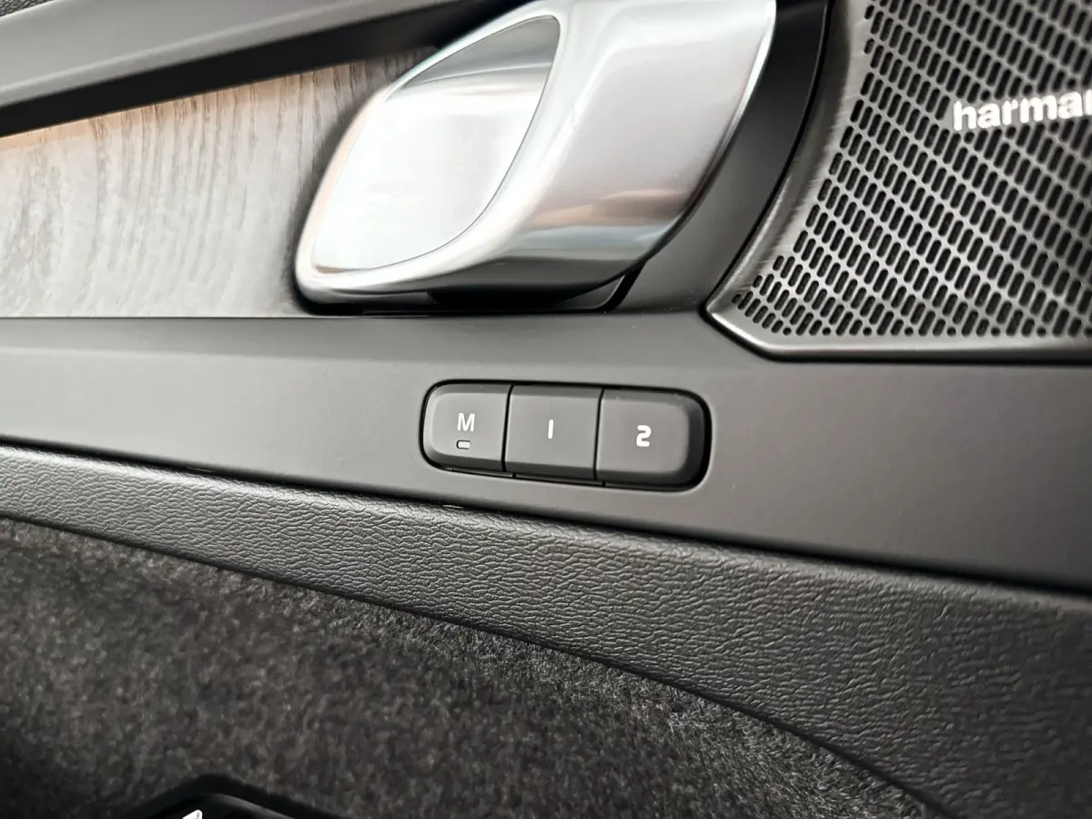 Single Motor Extended Range Ultra 82 kWh | Panoramadak | 360° camera | Harman Kardon | Stoel- en Stuurverwarming