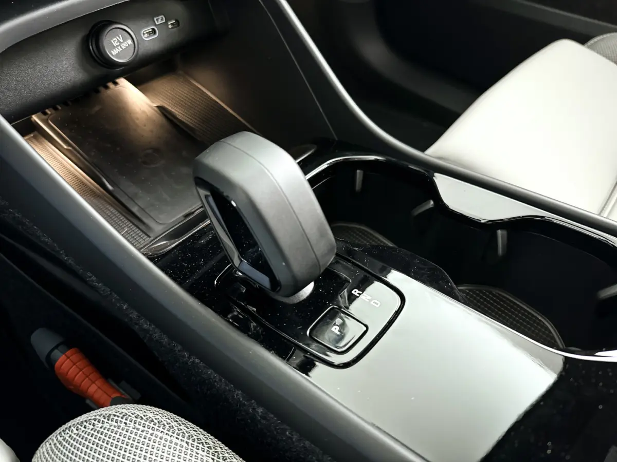 Single Motor Extended Range Ultra 82 kWh | Panoramadak | 360° camera | Harman Kardon | Stoel- en Stuurverwarming