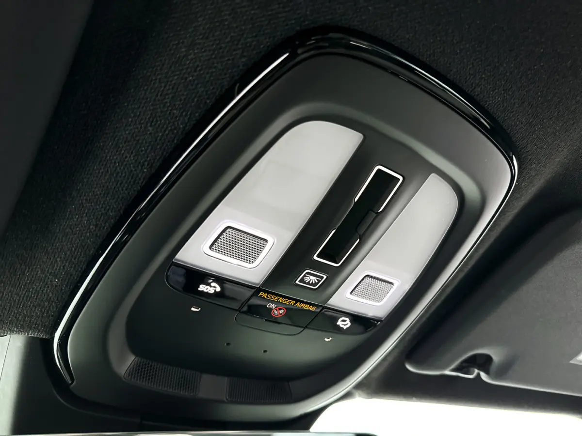 Single Motor Extended Range Ultra 82 kWh | Panoramadak | 360° camera | Harman Kardon | Stoel- en Stuurverwarming