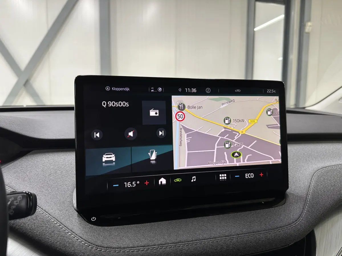 60 | Matrix (Crystal Lighting) | Camera | Keyless | Carplay | Navi