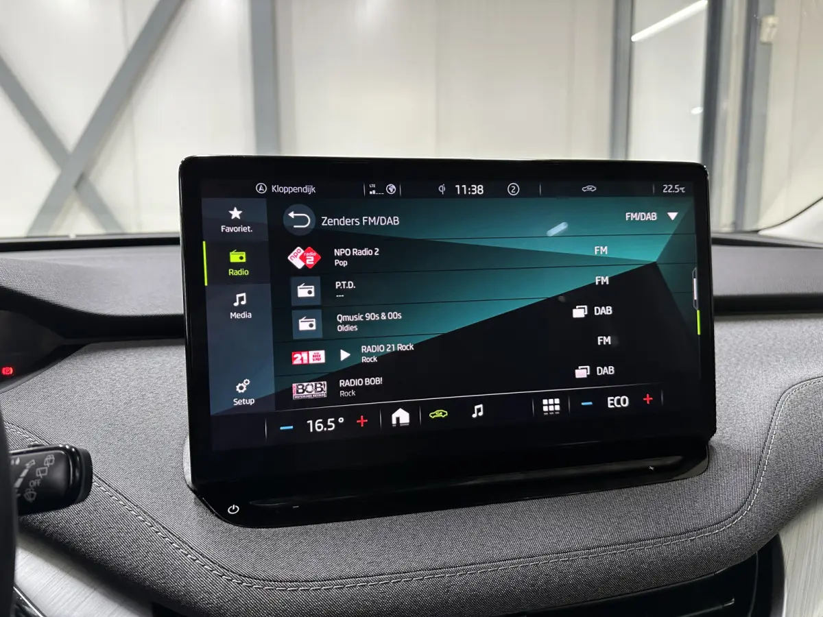 60 | Matrix (Crystal Lighting) | Camera | Keyless | Carplay | Navi