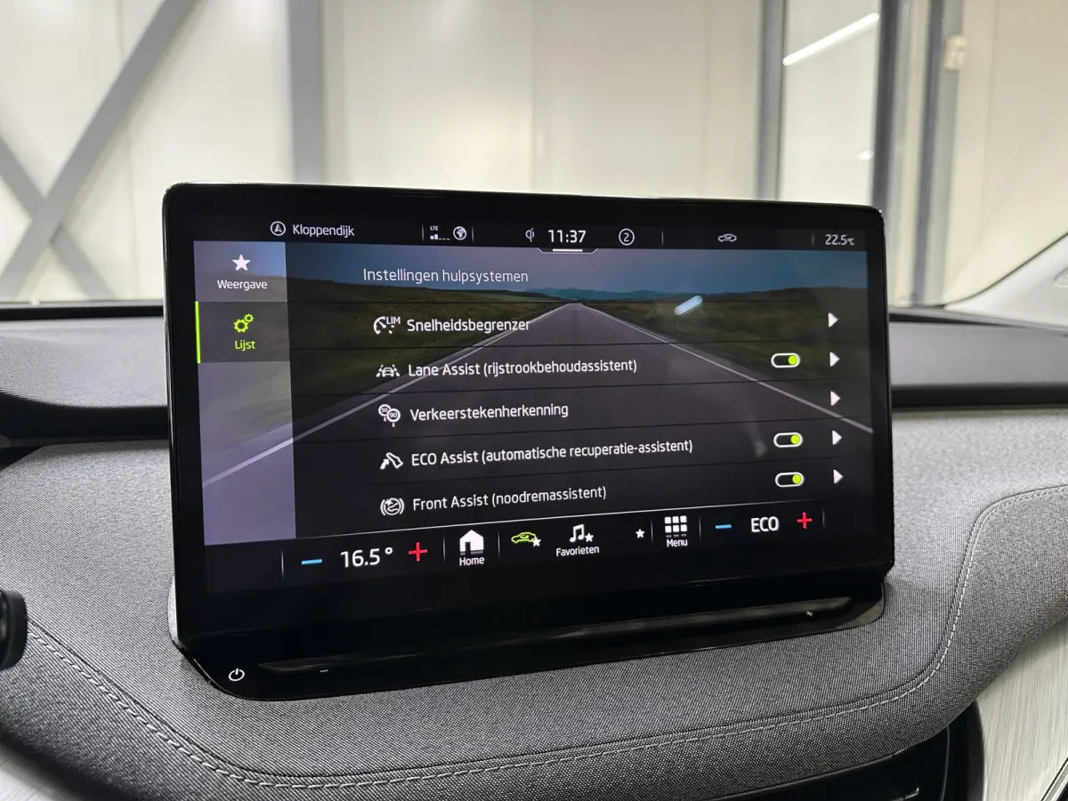 60 | Matrix (Crystal Lighting) | Camera | Keyless | Carplay | Navi