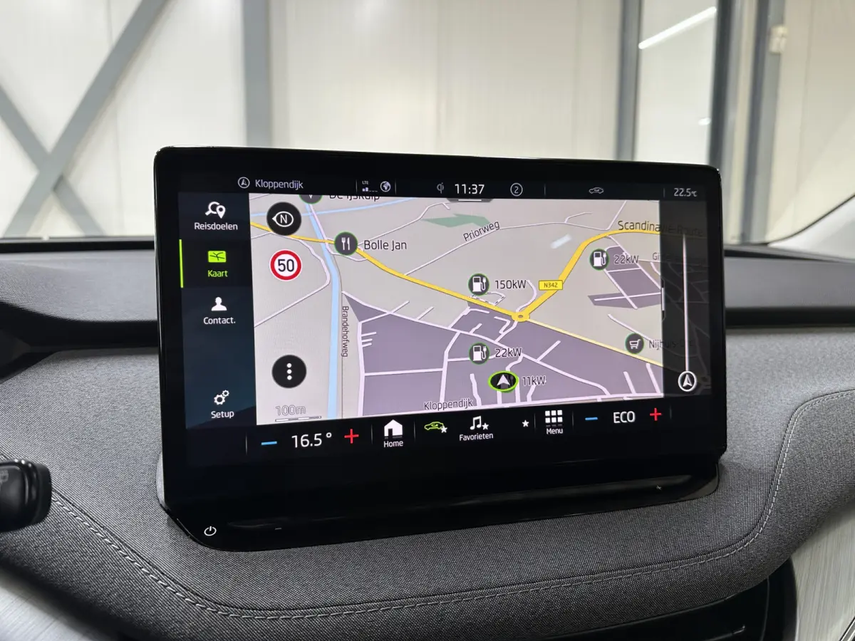 60 | Matrix (Crystal Lighting) | Camera | Keyless | Carplay | Navi