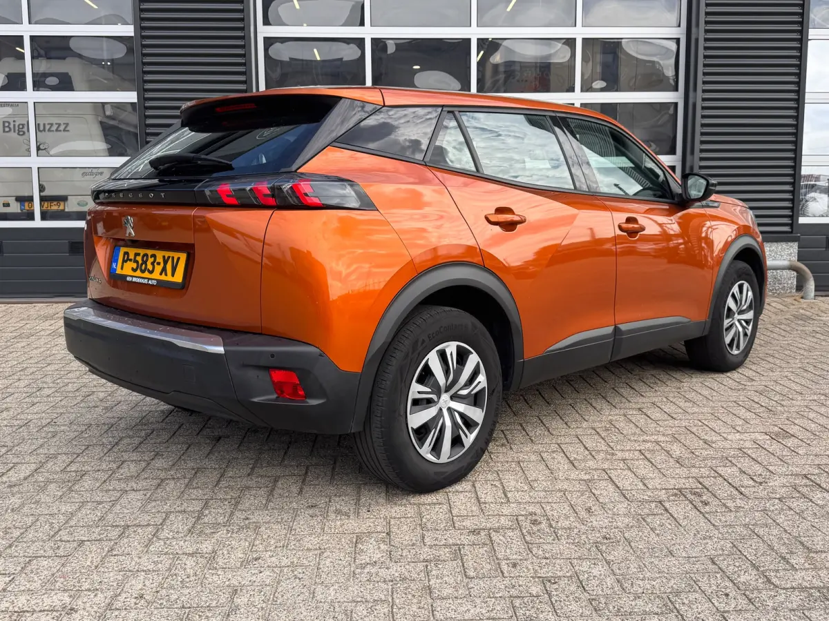 EV Active 50 kWh | Achteruitrijcamera | Airco (automatisch) | Apple Carplay/Android Auto|telefoonintegratie premium