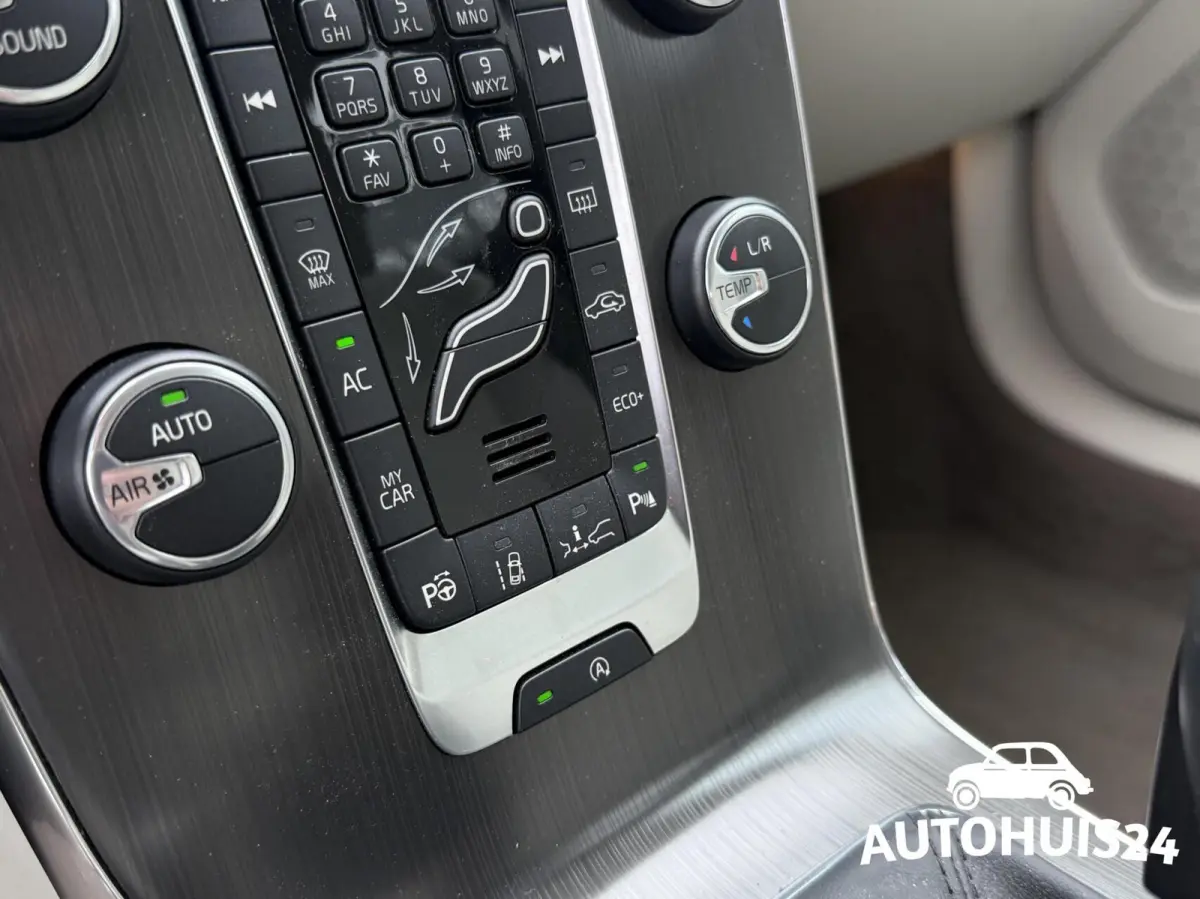 1.5 T3 AUTOMAAT Momentum |ACC|Dealer Onderhouden|1-eigenaar!