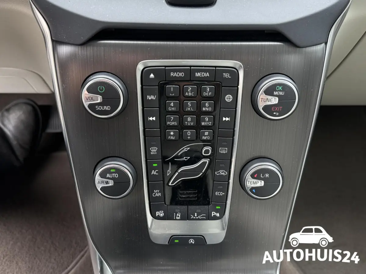 1.5 T3 AUTOMAAT Momentum |ACC|Dealer Onderhouden|1-eigenaar!