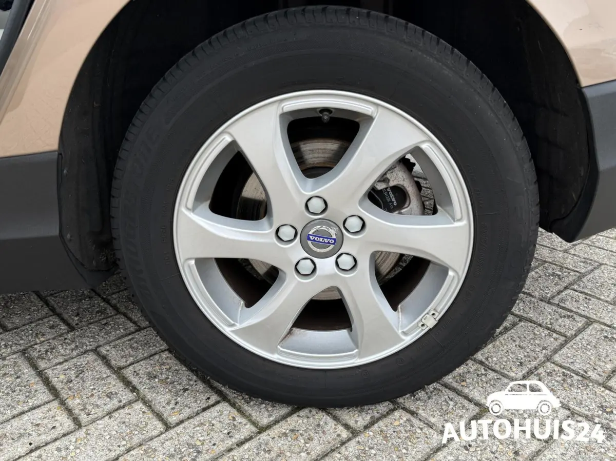 1.5 T3 AUTOMAAT Momentum |ACC|Dealer Onderhouden|1-eigenaar!