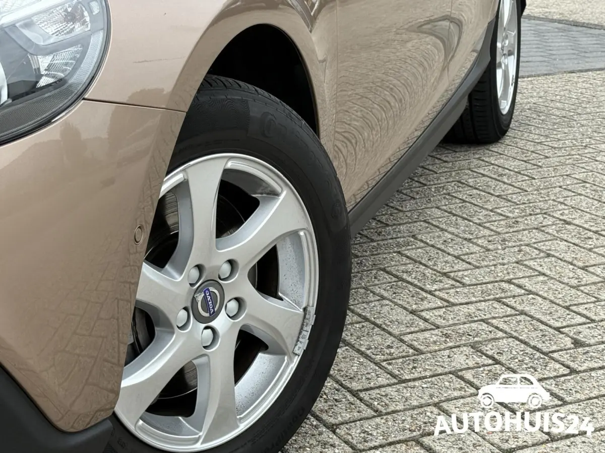 1.5 T3 AUTOMAAT Momentum |ACC|Dealer Onderhouden|1-eigenaar!