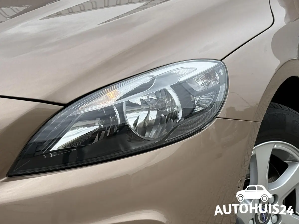 1.5 T3 AUTOMAAT Momentum |ACC|Dealer Onderhouden|1-eigenaar!
