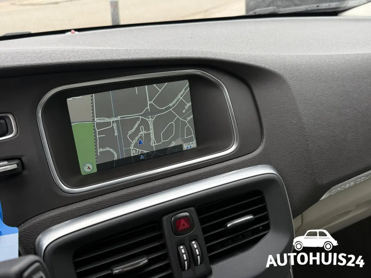 1.5 T3 AUTOMAAT Momentum |ACC|Dealer Onderhouden|1-eigenaar!