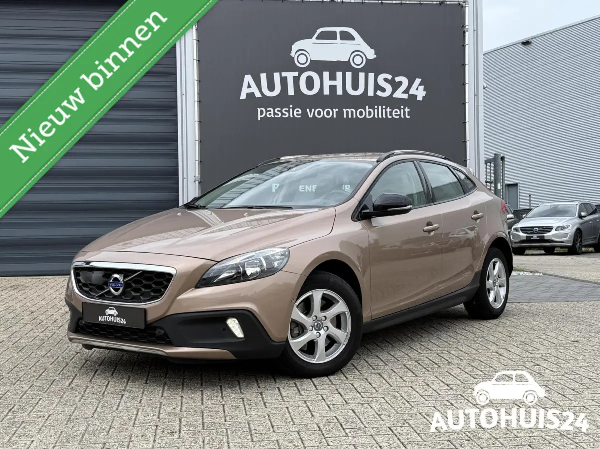 1.5 T3 AUTOMAAT Momentum |ACC|Dealer Onderhouden|1-eigenaar!