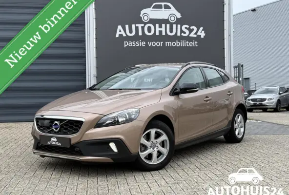 1.5 T3 AUTOMAAT Momentum |ACC|Dealer Onderhouden|1-eigenaar!