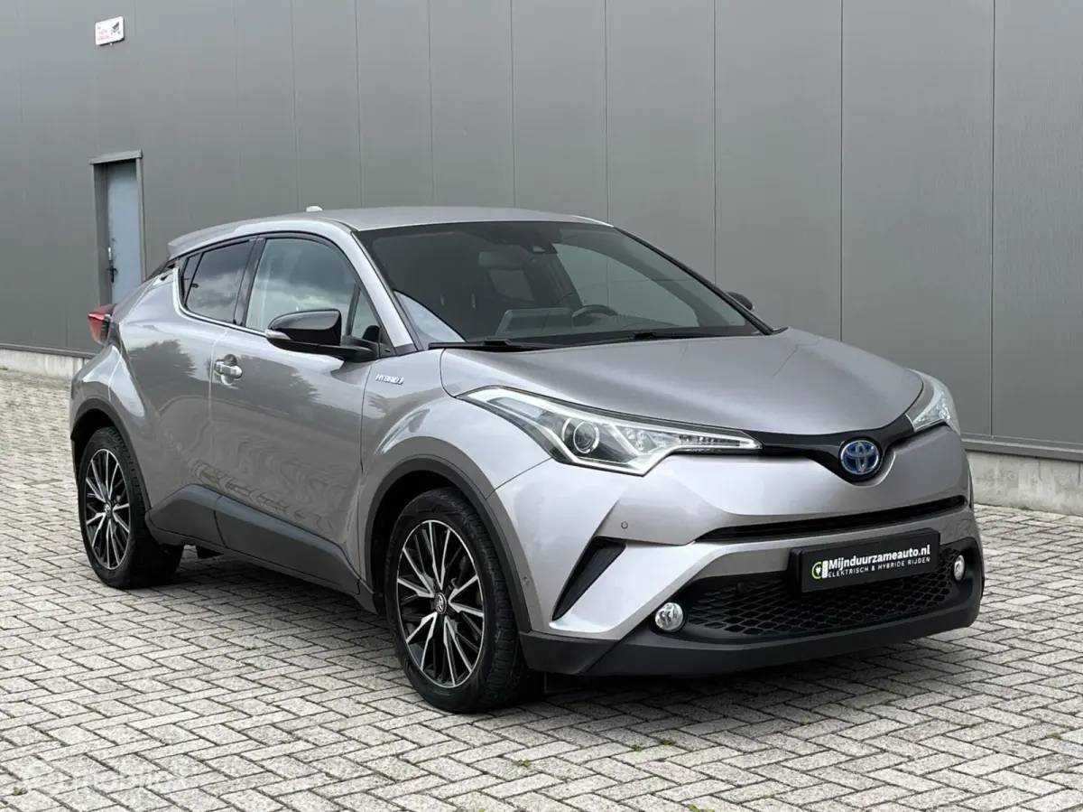 1.8 Hybrid , Leder, Camera,Trekhaak, Netjes !