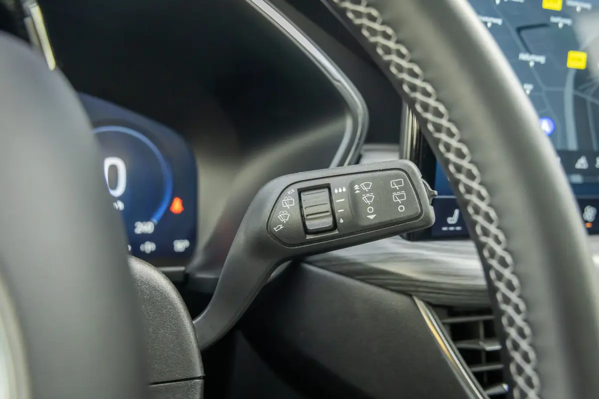 2.5 PHEV Active X | Full options! | Trekhaak Elek. | Panoramadak | Winterpack | Dodehoek detectie | Elektrisch verstelbare stoel(en) | Matrix LED koplampen | Head-up display | Achteruitrijca