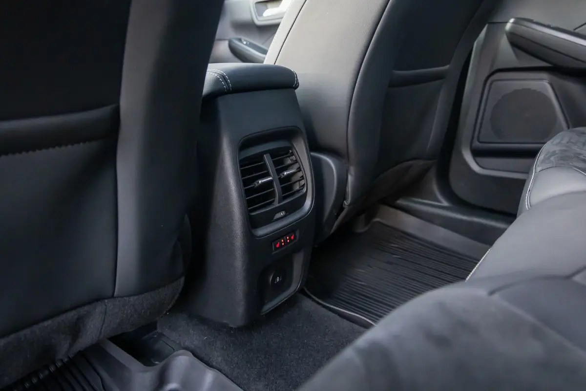 2.5 PHEV Active X | Full options! | Trekhaak Elek. | Panoramadak | Winterpack | Dodehoek detectie | Elektrisch verstelbare stoel(en) | Matrix LED koplampen | Head-up display | Achteruitrijca