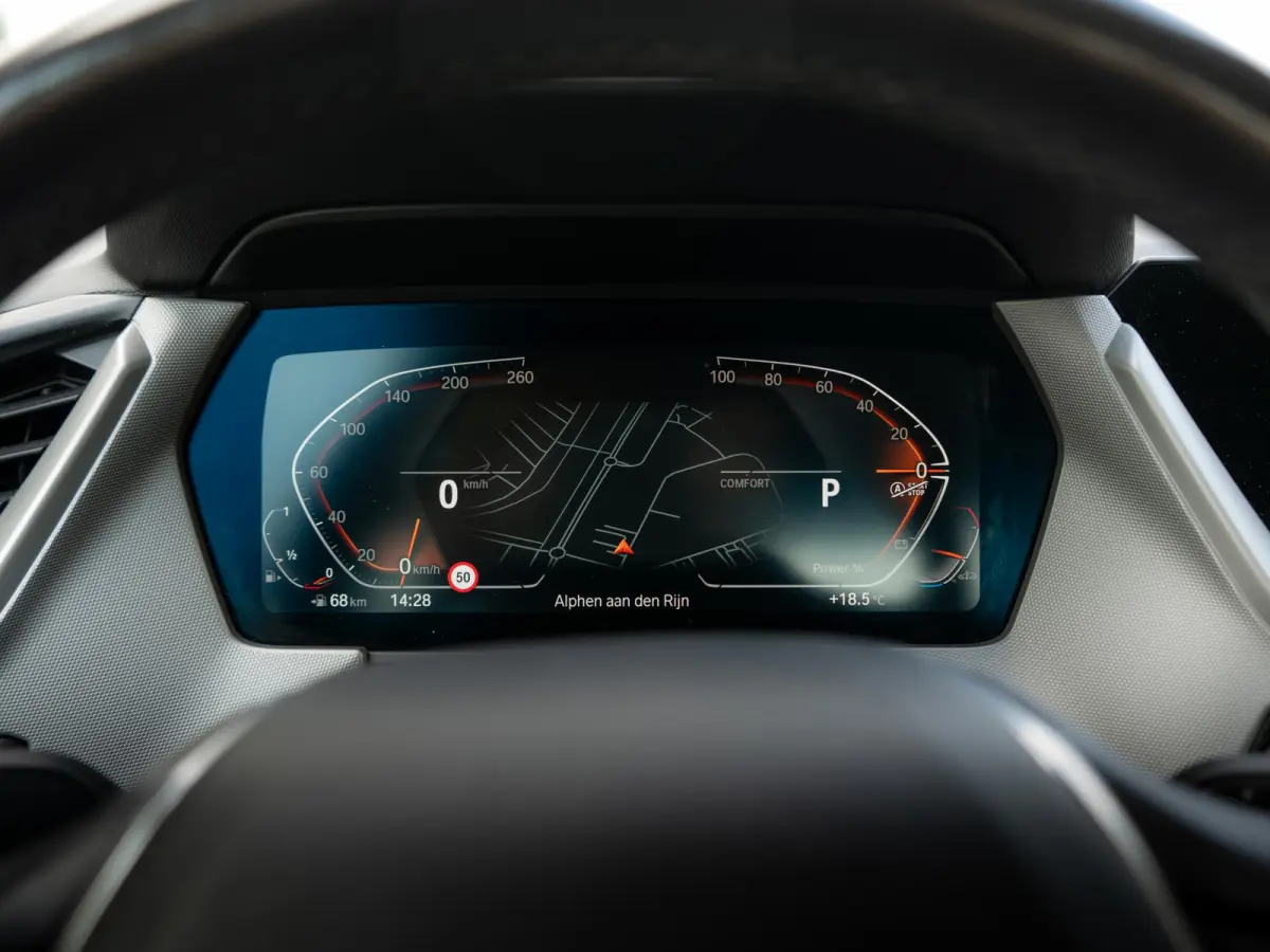 218i Executive Edition LED | Navigatie | Carplay