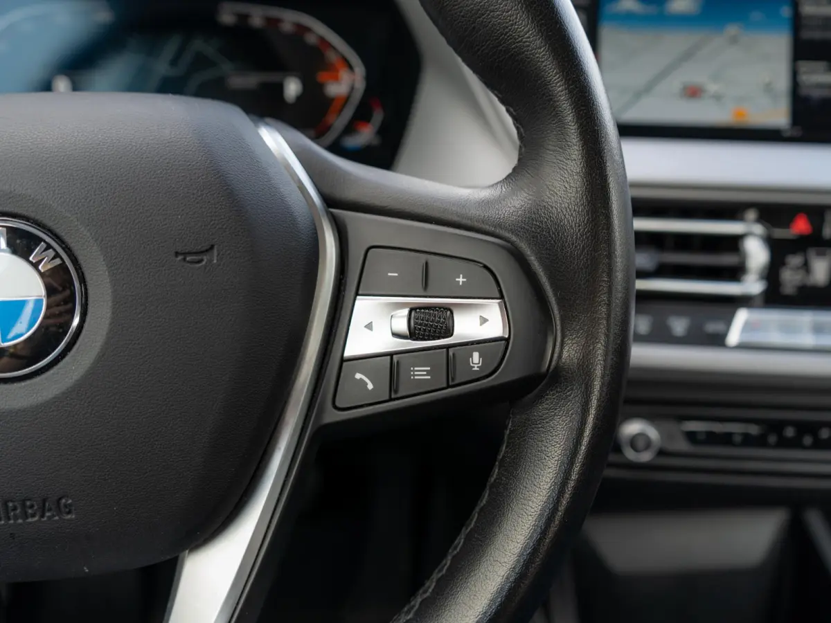 218i Executive Edition LED | Navigatie | Carplay