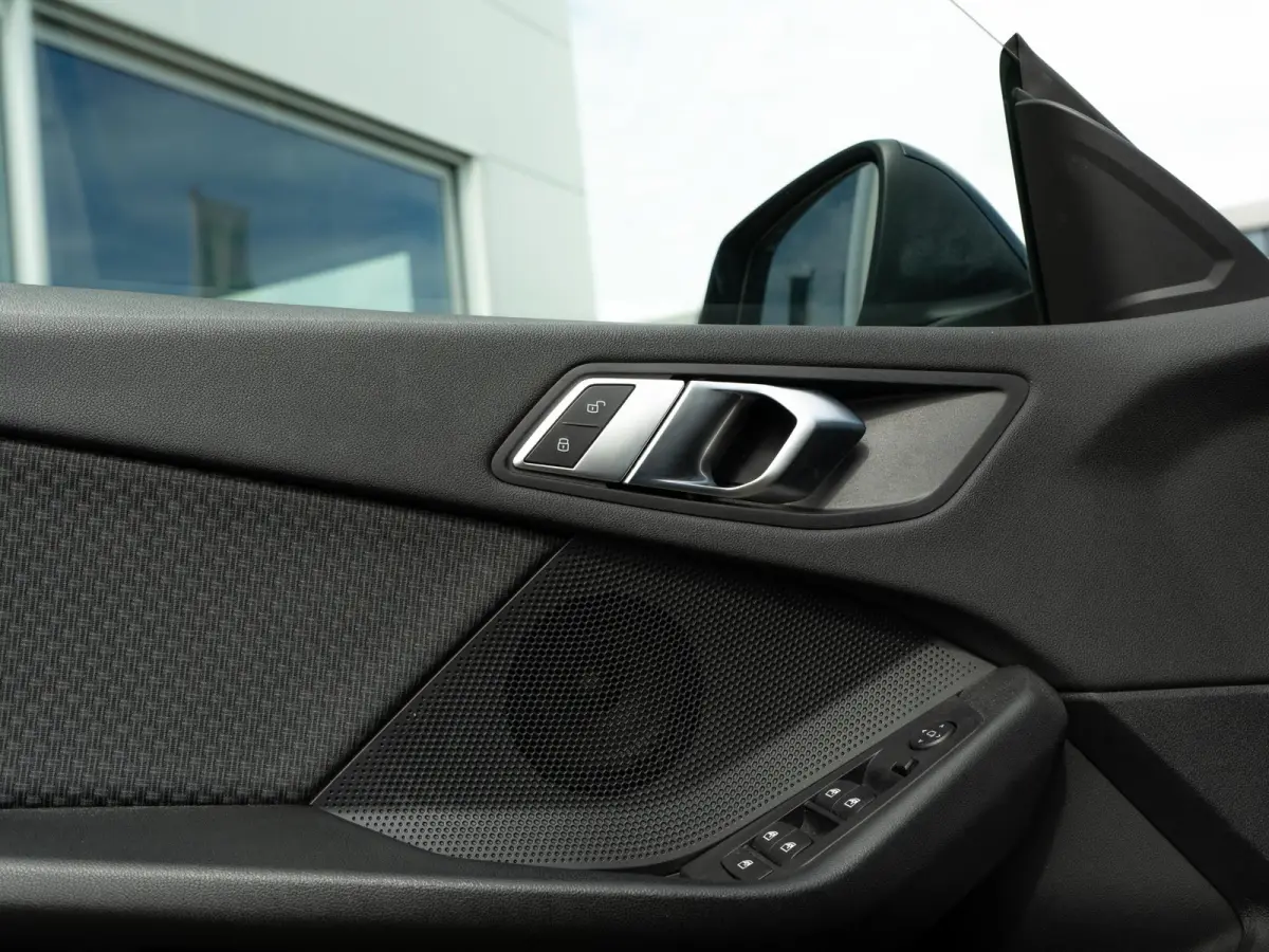 218i Executive Edition LED | Navigatie | Carplay