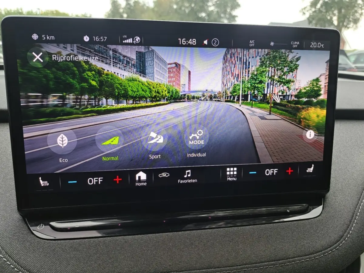 80 204 Pk 1/2 Leder Apple carplay, Trekhaak, SOH 92%
