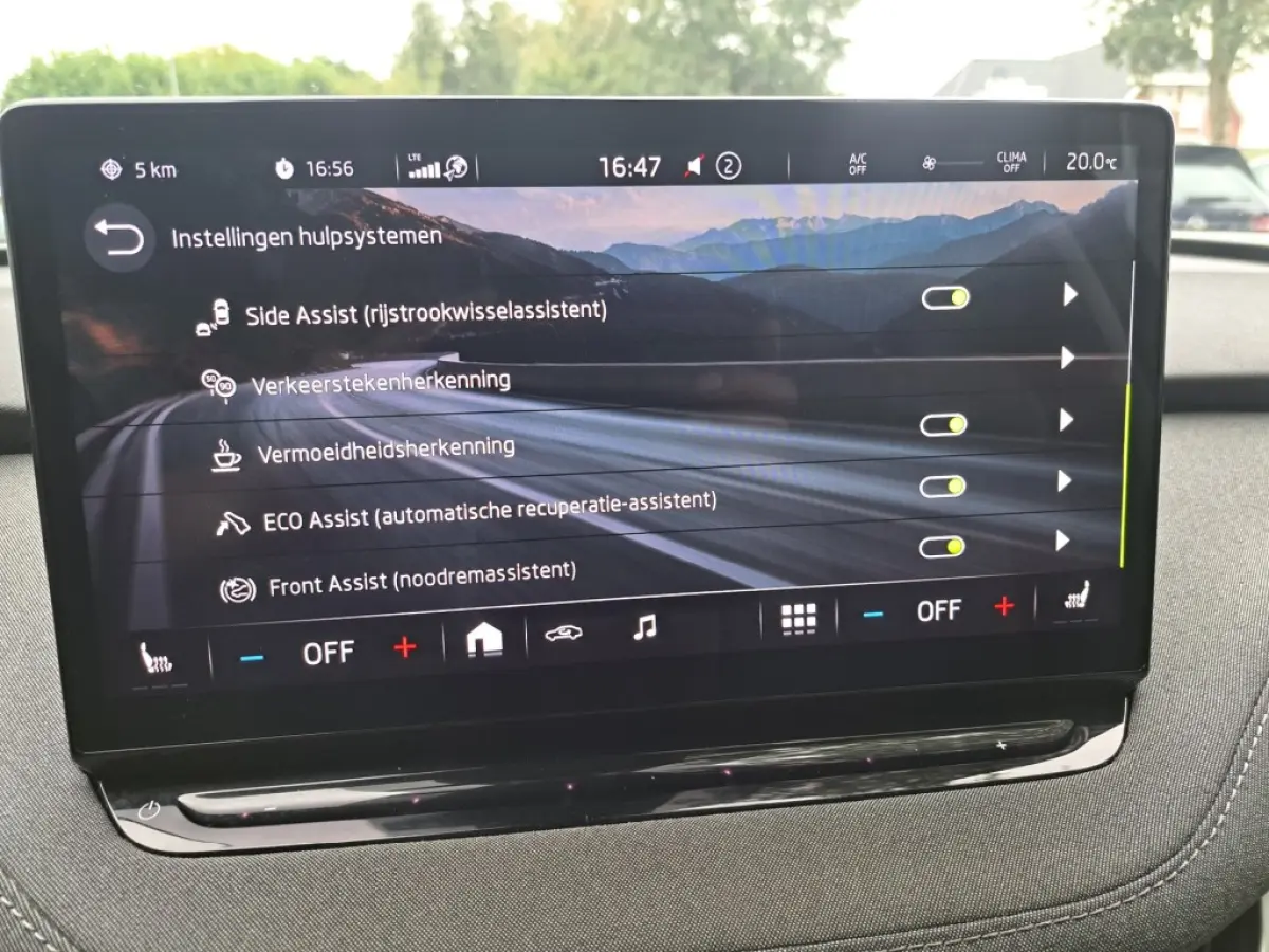 80 204 Pk 1/2 Leder Apple carplay, Trekhaak, SOH 92%