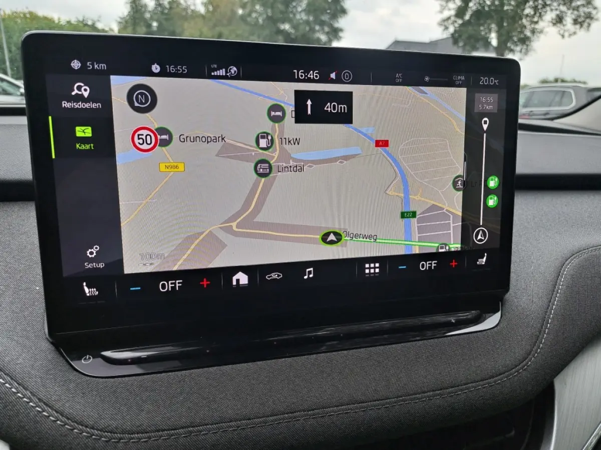 80 204 Pk 1/2 Leder Apple carplay, Trekhaak, SOH 92%