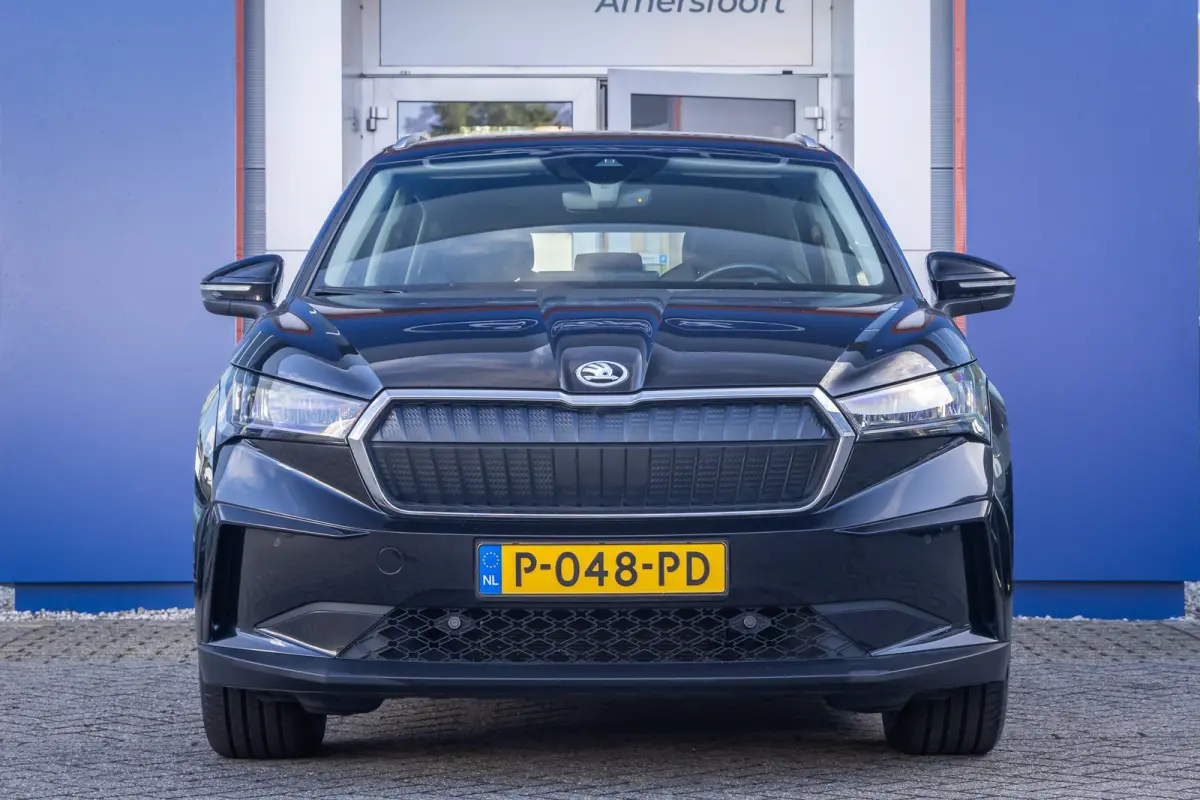 80 | SOH 93% | Apple Carplay/Android Auto | Achteruitrijcamera | Keyless | Stof/lederen bekleding | Sfeerverlichting | Achteruitrijcamera | Apple Carplay/Android Auto|telefoonintegratie prem