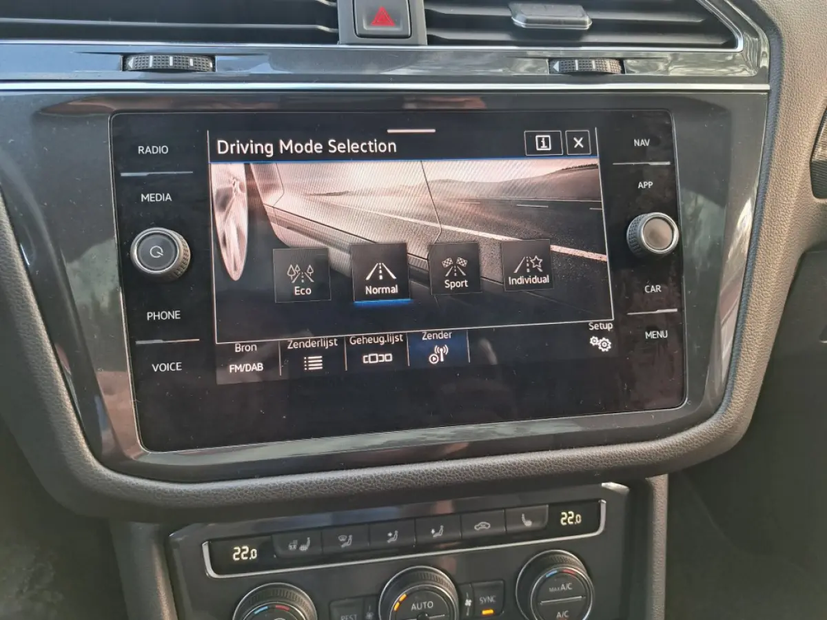 1.5 TSI 150 Pk R-Line Pano, Alcantara, Dsg-7