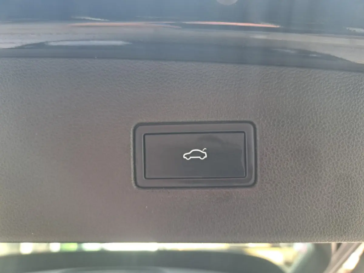 1.5 TSI 150 Pk R-Line Pano, Alcantara, Dsg-7