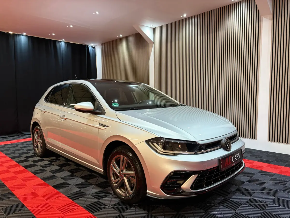 1.0 TSI R-Line Business Pano Navi Led IQ Lights Camera