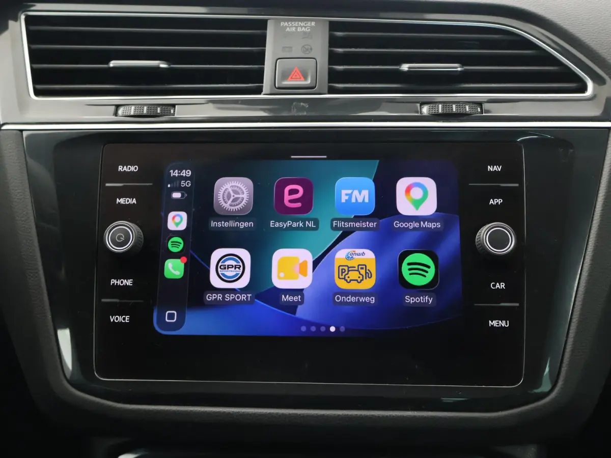 1.5 TSI R-LINE + VIRTUAL COCKPIT | ADAPTIVE CRUISE | 19 INCH