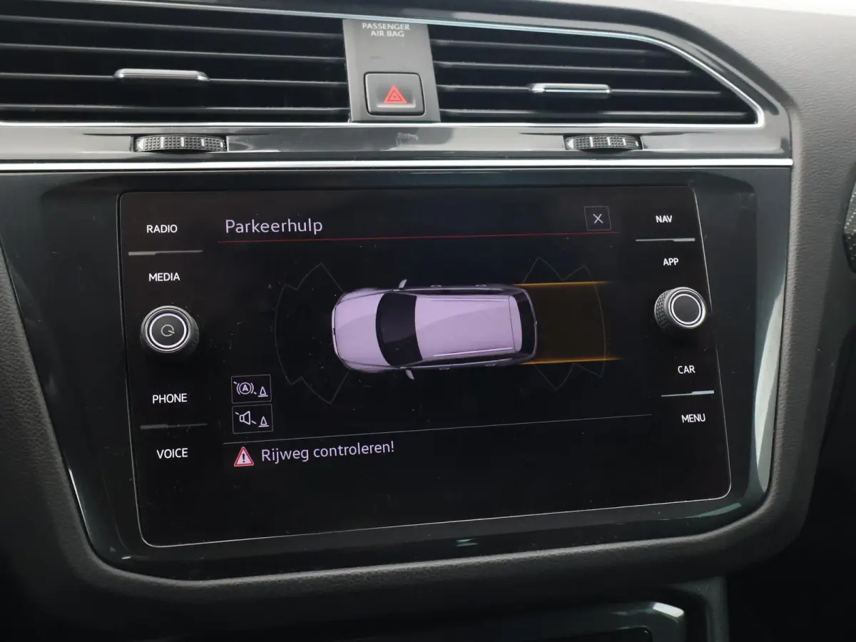 1.5 TSI R-LINE + VIRTUAL COCKPIT | ADAPTIVE CRUISE | 19 INCH