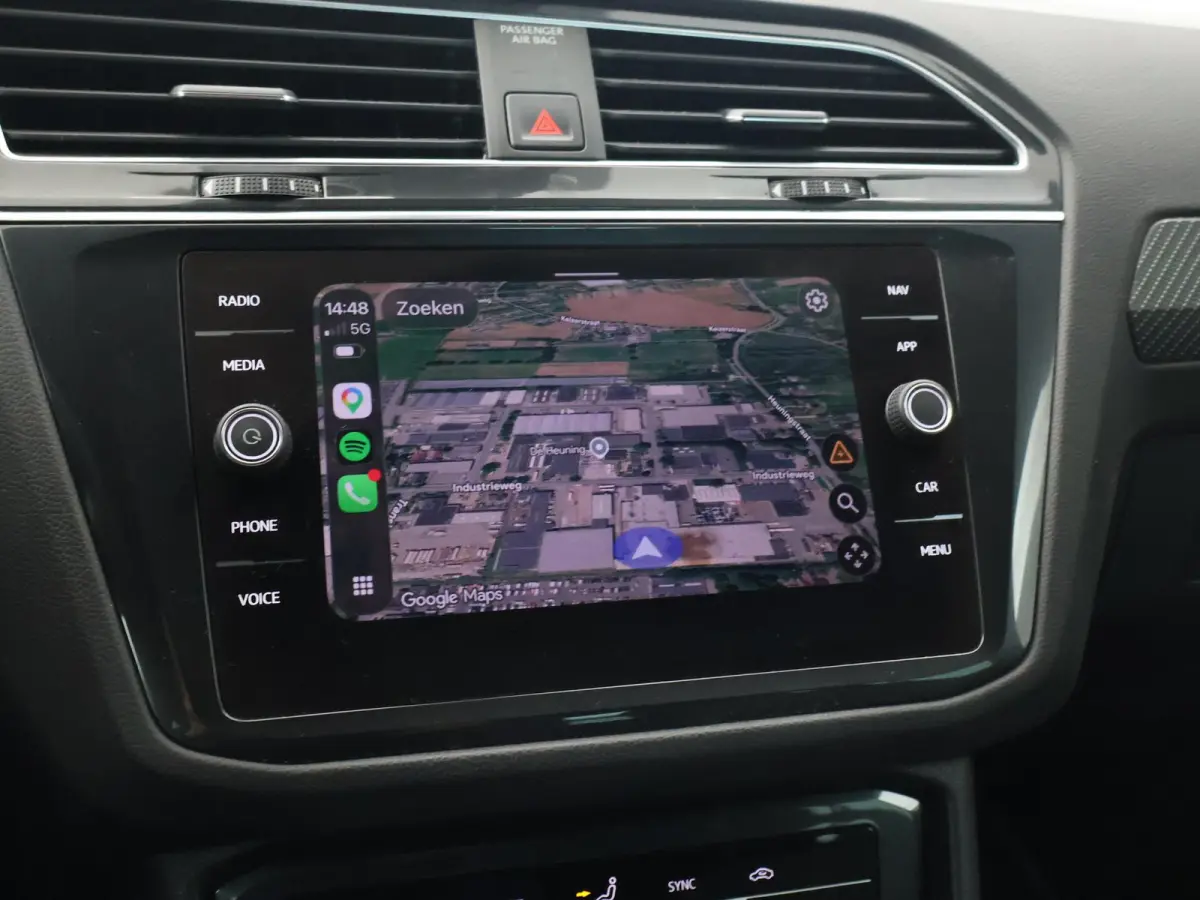 1.5 TSI R-LINE + VIRTUAL COCKPIT | ADAPTIVE CRUISE | 19 INCH