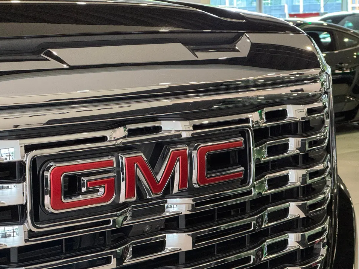 6.2 V8 DENALI