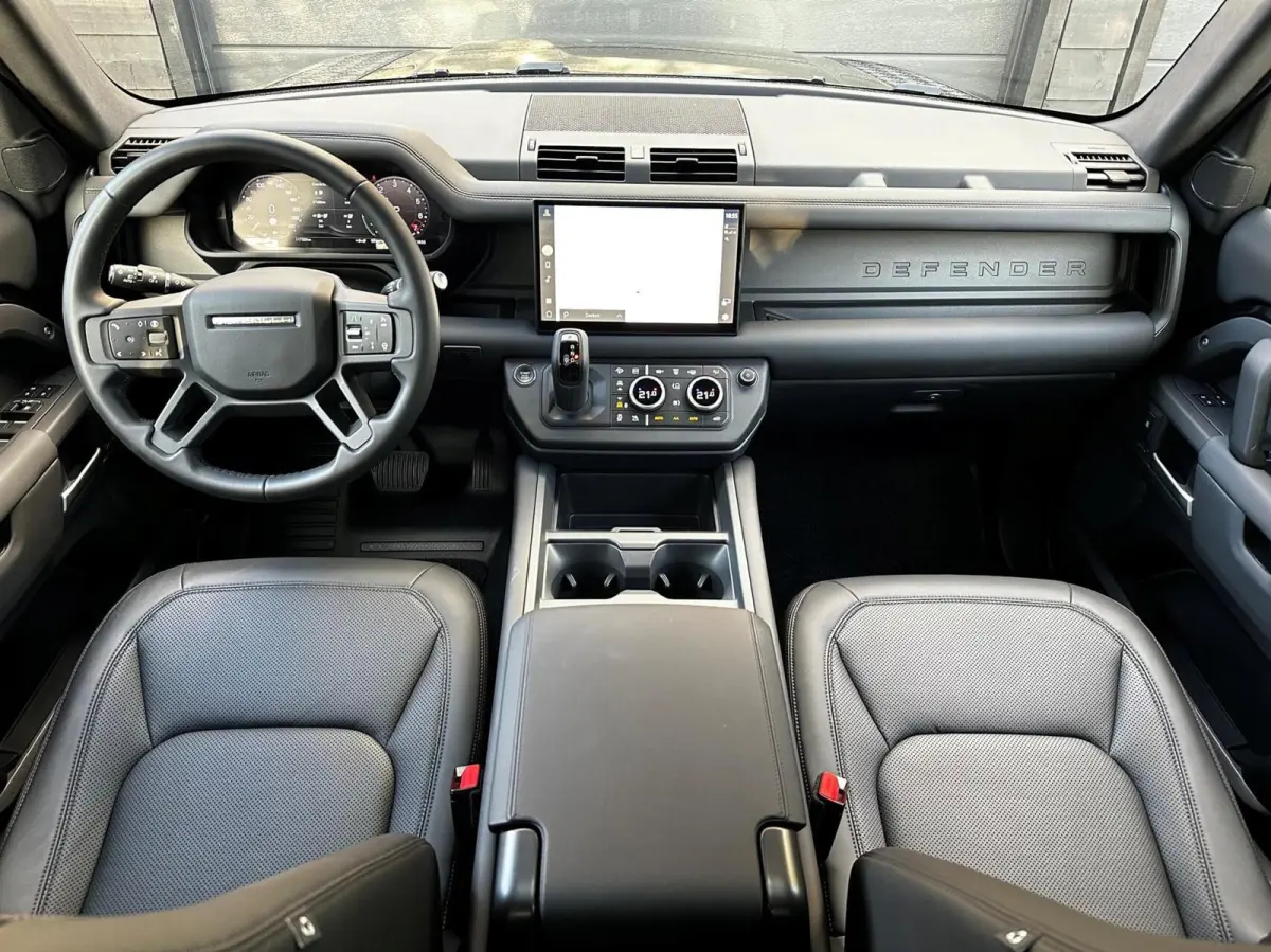 2.0 P300e 110 X-Dynamic SE