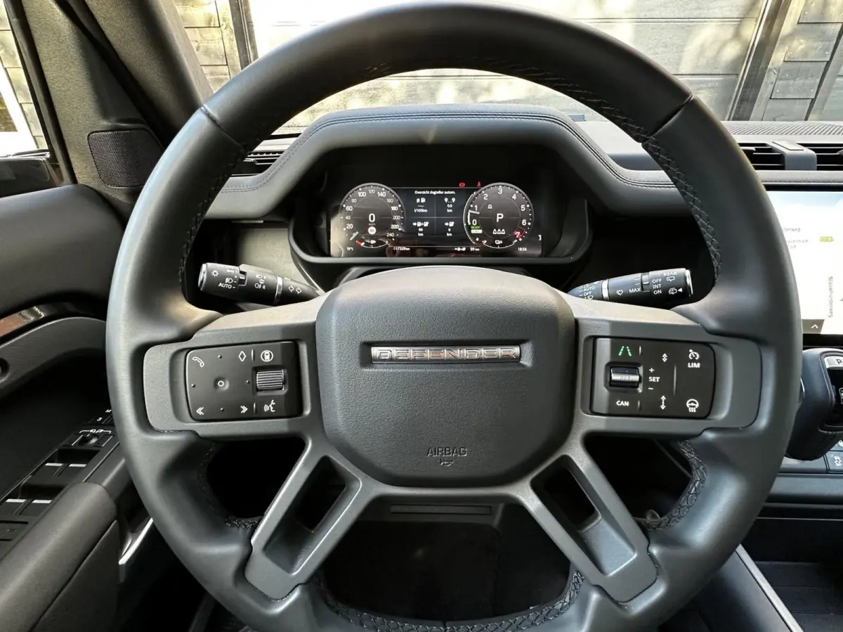 2.0 P300e 110 X-Dynamic SE