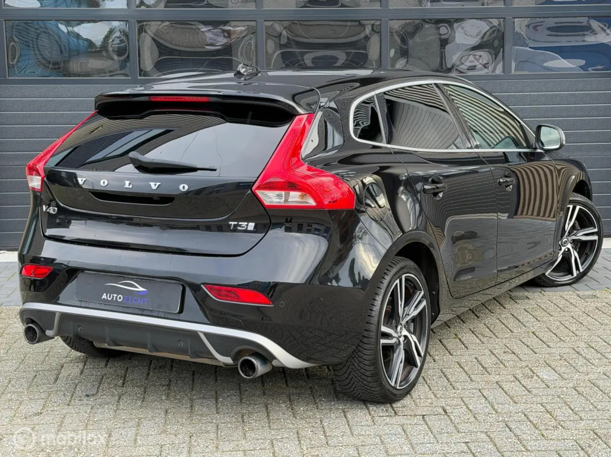 2.0 T3 R-Design | Pano | Cruise | Alcanta