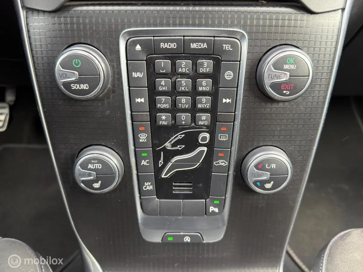 2.0 T3 R-Design | Pano | Cruise | Alcanta