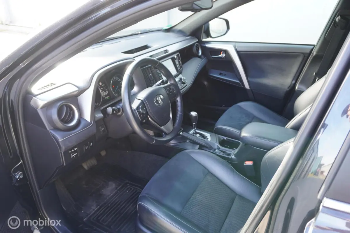 2.5 Hybrid AWD Style 64.181 KM