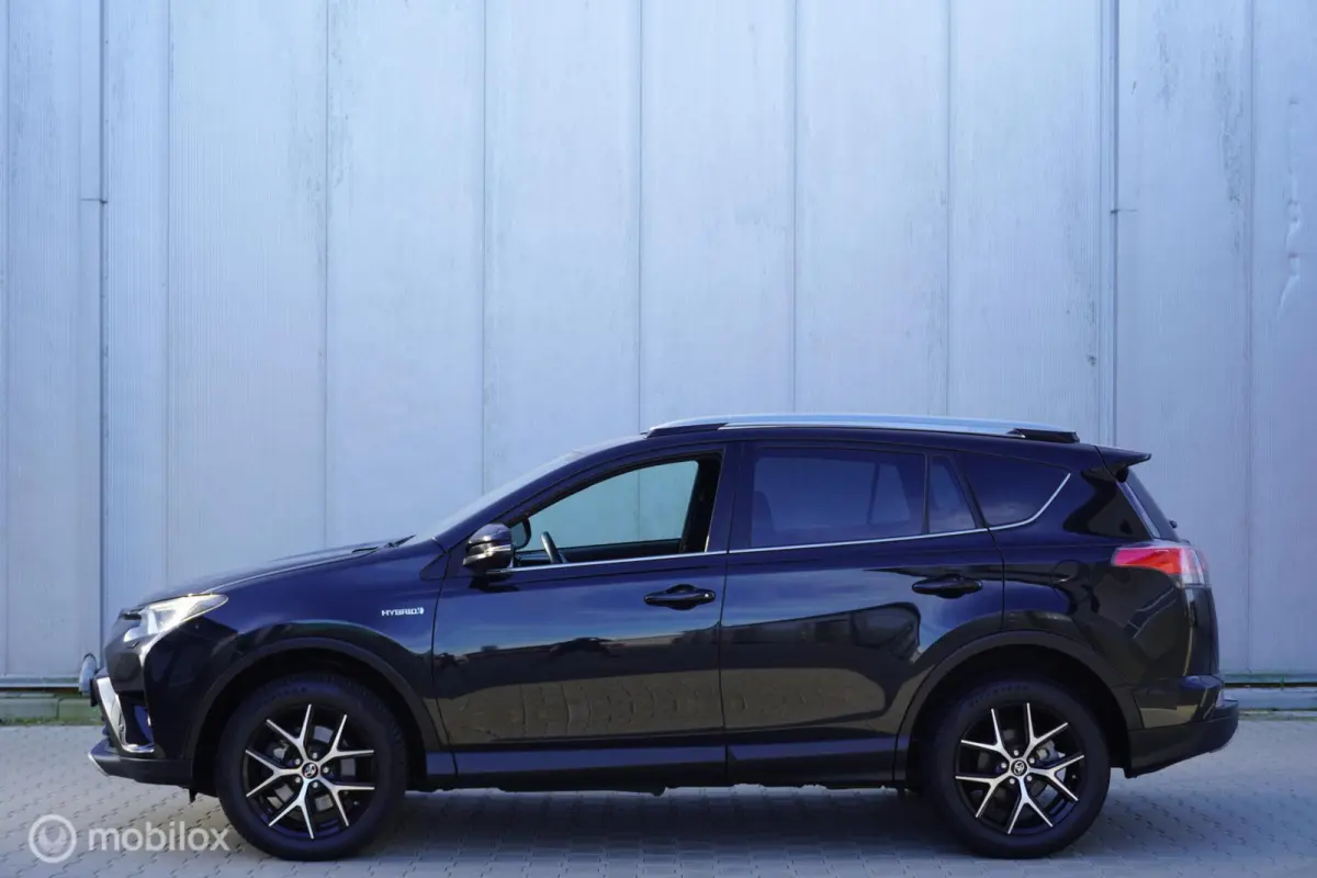 2.5 Hybrid AWD Style 64.181 KM