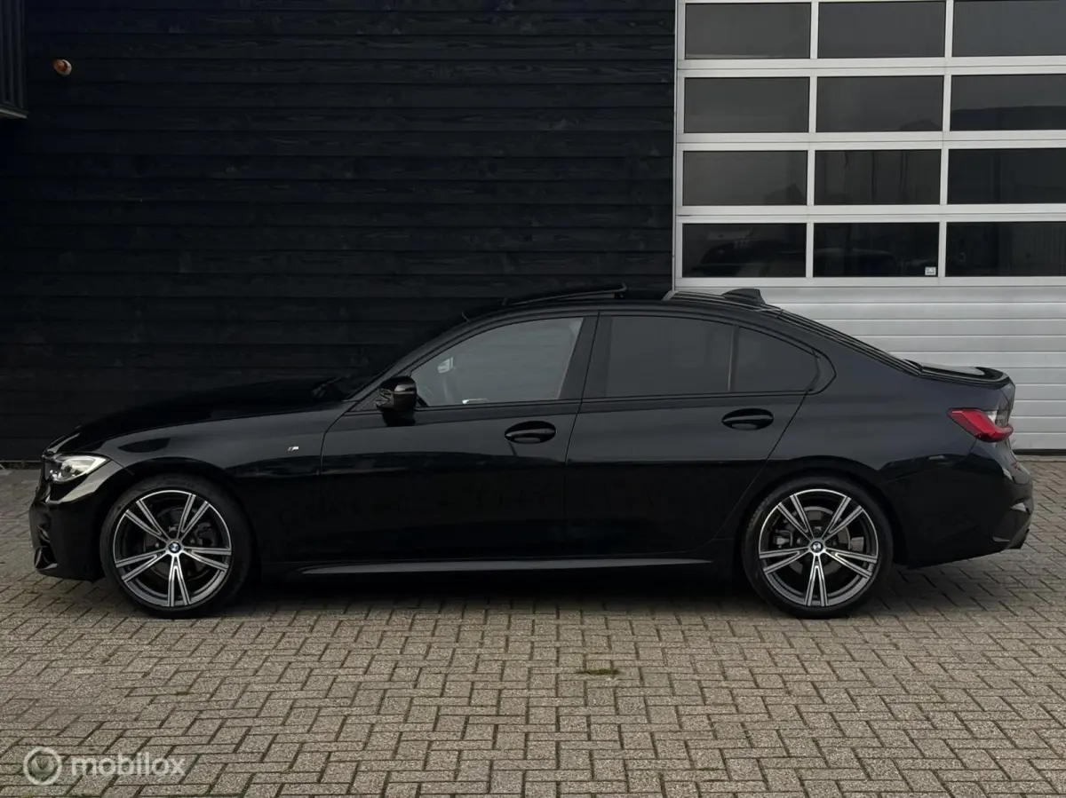 320i High Executive | M-Sport | Pano | Leder