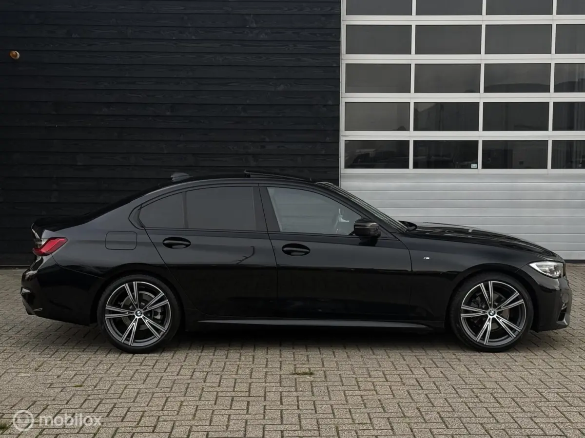 320i High Executive | M-Sport | Pano | Leder