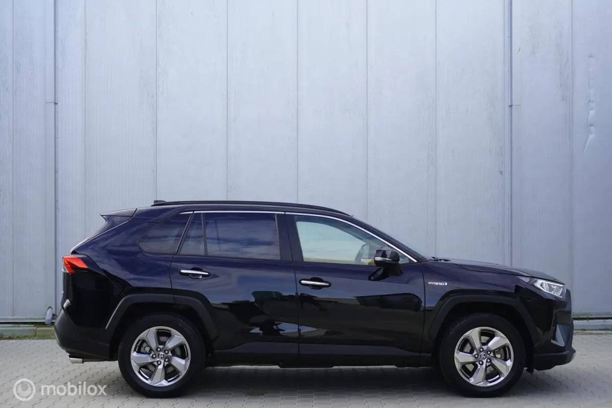 2.5 Hybrid AWD Executive